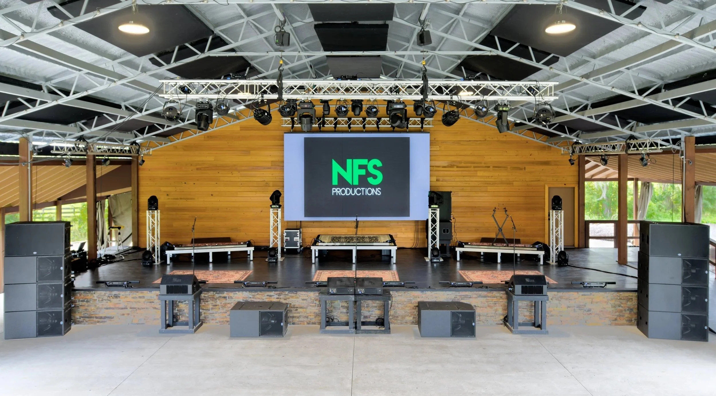 ランドバーグスタジオ Outdoor Live Music Venue in North Florida | The Venue at NFS Ranch